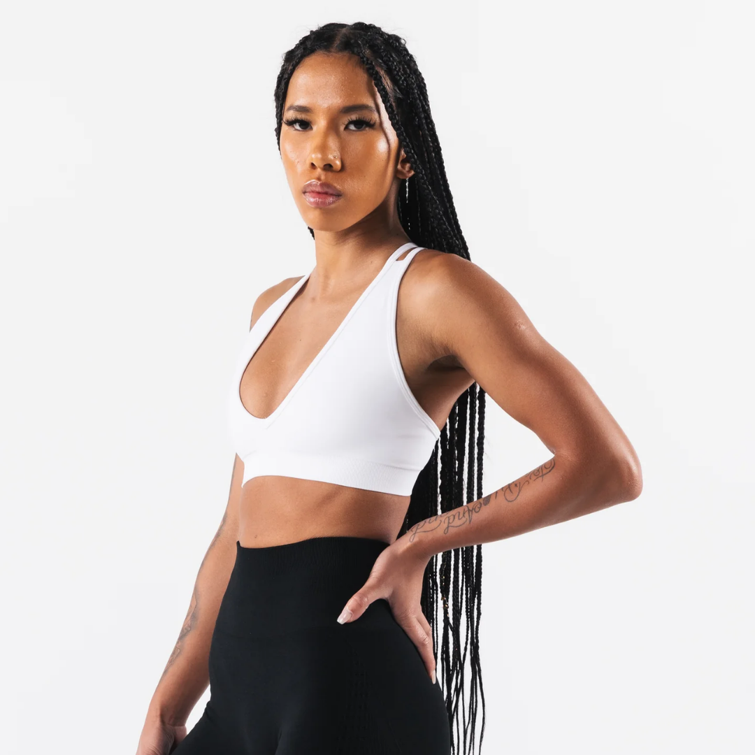 Alphalete - Amplify Deep V Bra - White