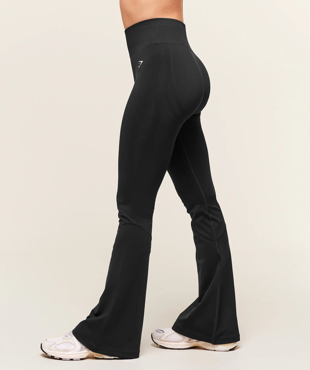 GS - Everyday Seamless Flared Leggings - Black
